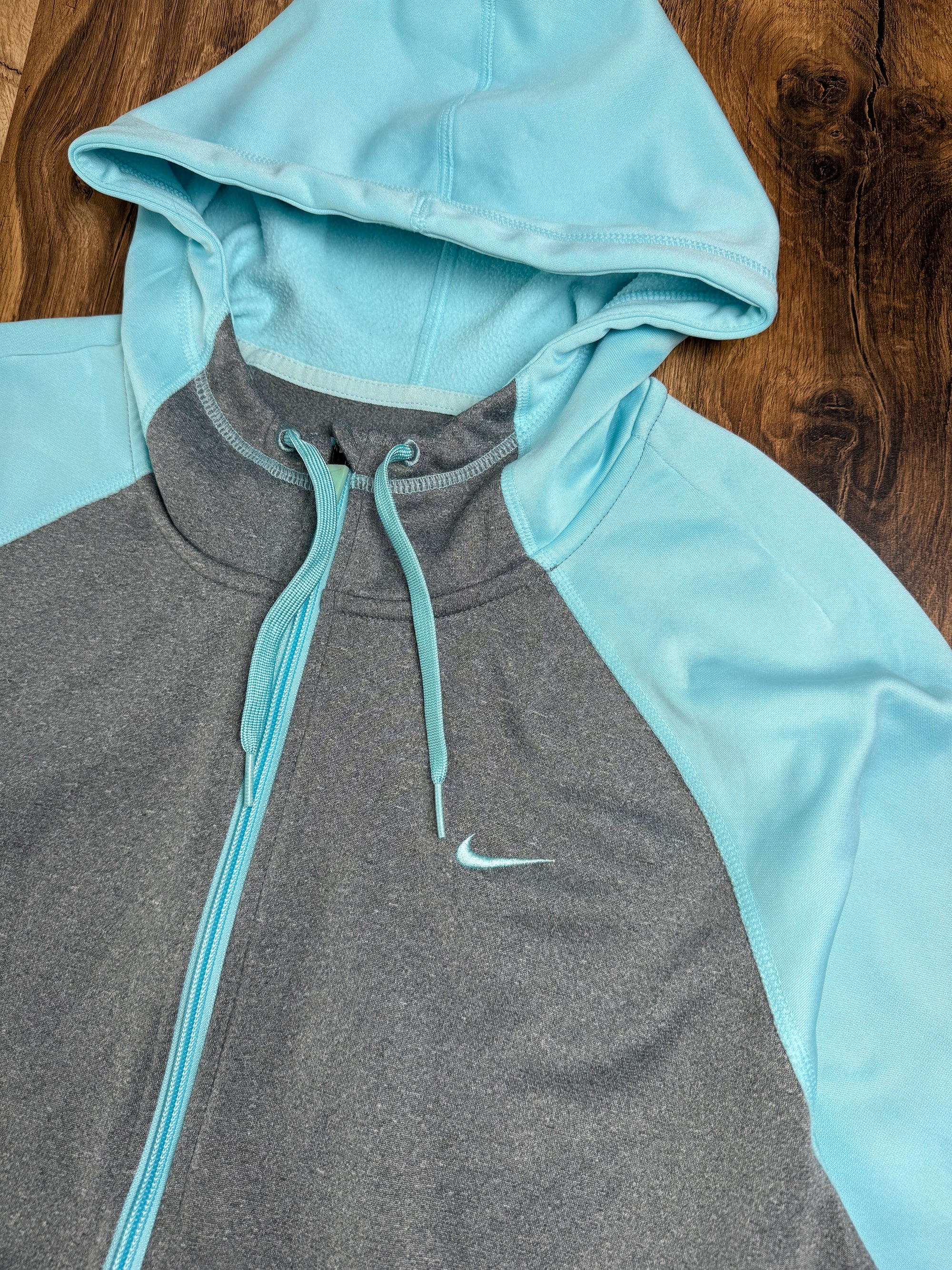 Veste Nike à capuche Therma-Fit bleu ciel et gris - taille XL