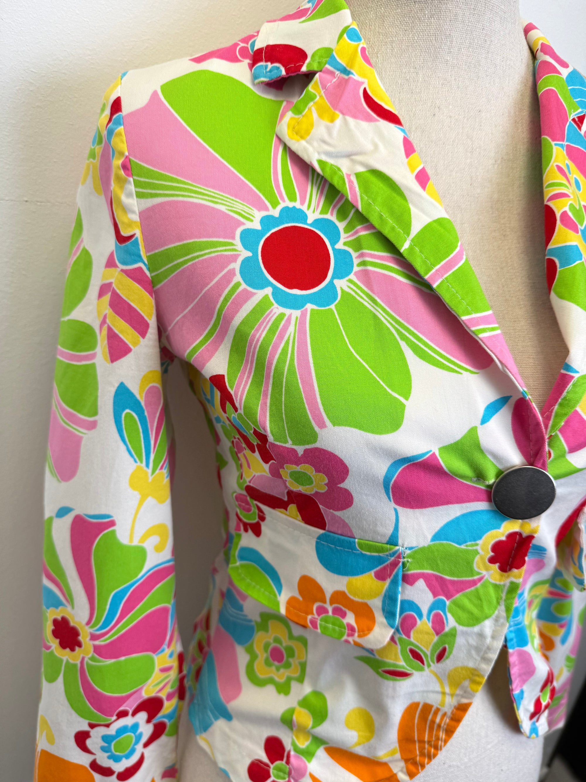 Veste cintrée fleurie 70s Pin-Up multicolore – Style pop / rétro – taille 38 / M