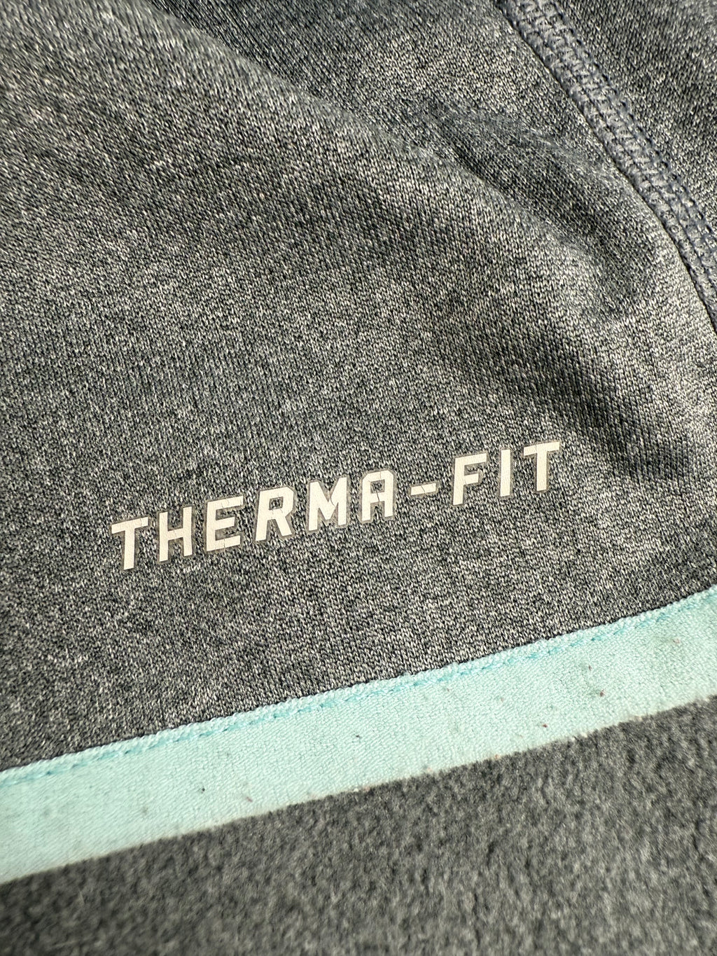 Veste Nike à capuche Therma-Fit bleu ciel et gris - taille XL