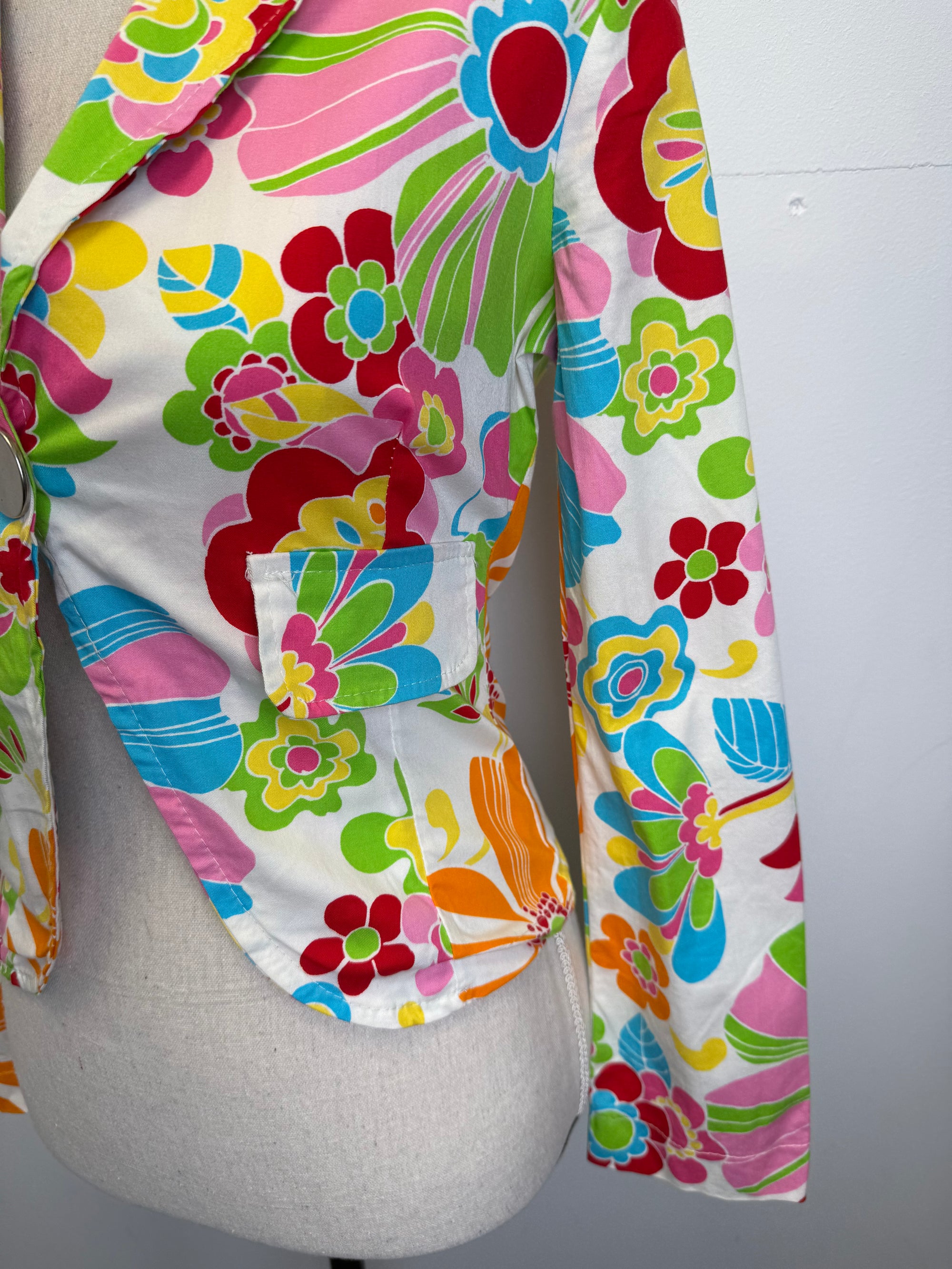 Veste cintrée fleurie 70s Pin-Up multicolore – Style pop / rétro – taille 38 / M