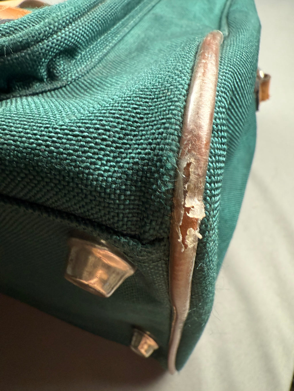 Lancel Paris sac de voyage vintage toile verte & cuir - made in France